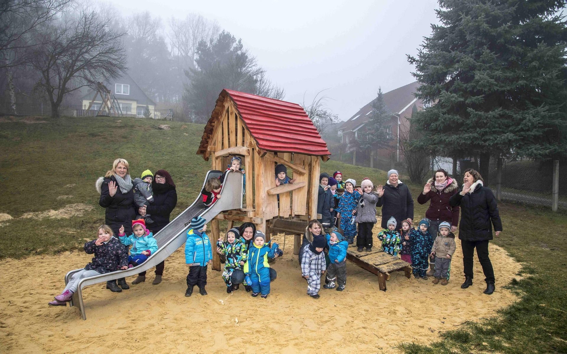 Mit Hilfe der ersten Spende wurde die Spielkombination zum Klettern und Rutschen gekauft. Jetzt hat die Einrichtung wieder eine anonyme Spende bekommen.