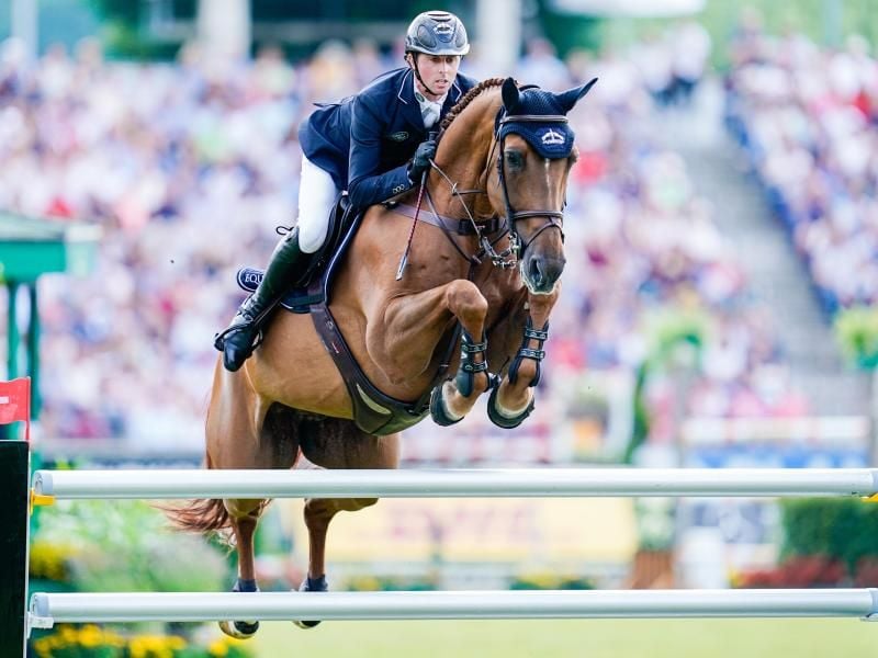 Der britische Springreiter Ben Maher hat die zehnte Station der Global Champions Tour gewonnen. Foto: Uwe Anspach