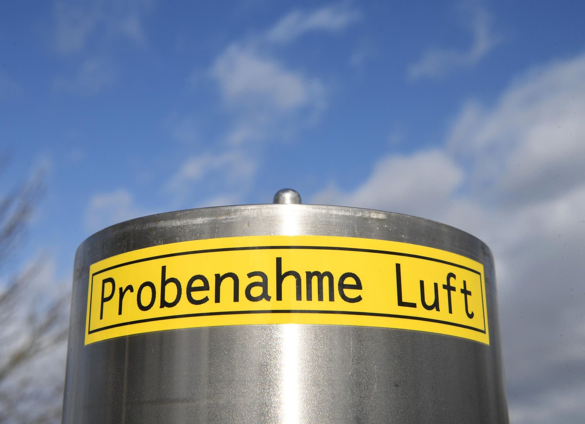 Eine Messstation, die die Qualität der Luft überprüft.