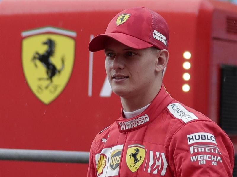Mick Schumacher führt zum ersten Mal die Gesamtwertung in der Formel 2 an. Foto: Hassan Ammar/AP/dpa