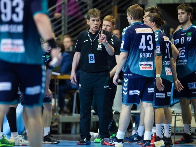Trainer Velimir Petkovic verlor mit den Füchsen Berlin in Solingen. Foto: Lisa Ducret