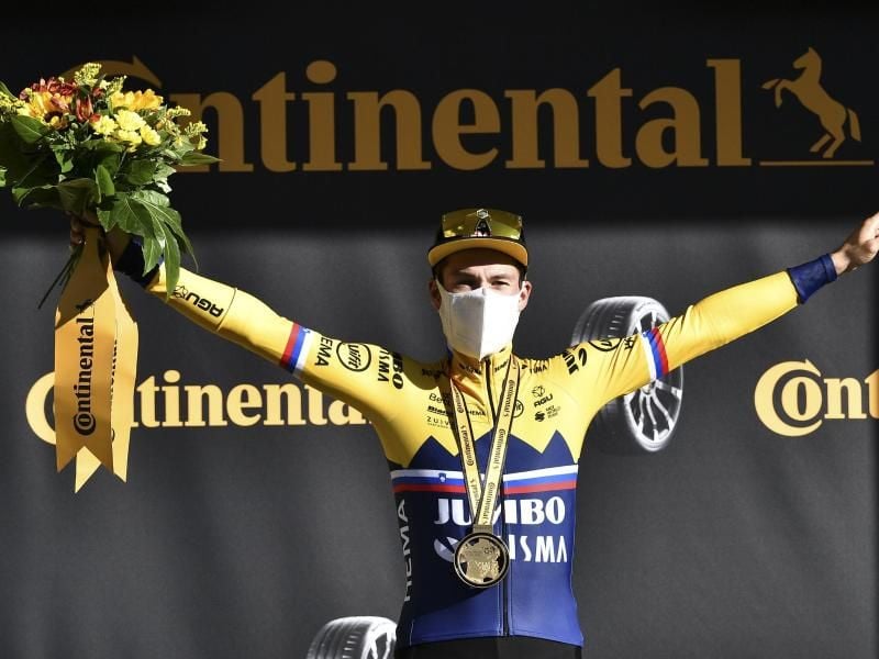 Primoz Roglic feierte seinen ersten Etappensieg bei der 107. Frankreich-Rundfahrt. Foto: Anne-Christine Poujoulat/AFP Pool/AP/dpa