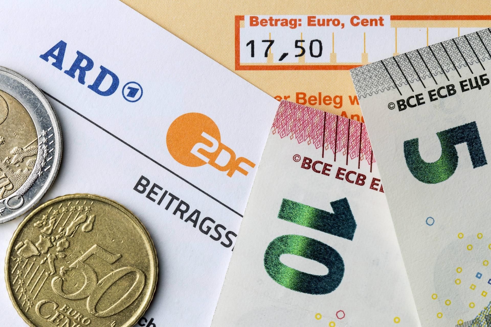 Eine Rentnerin in Wismar hat keine Rundfunkgebühr gezahlt. Jetzt wird ihr Konto gepfändet.