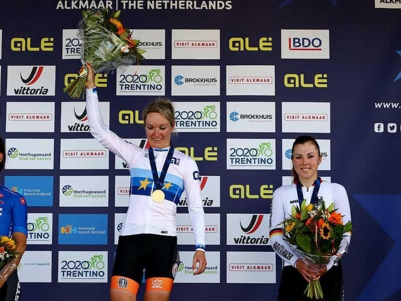 Lisa Klein (r) sicherte sich in Alkmaar ihre dritte Medaille. Foto: Vincent Jannink/ANP