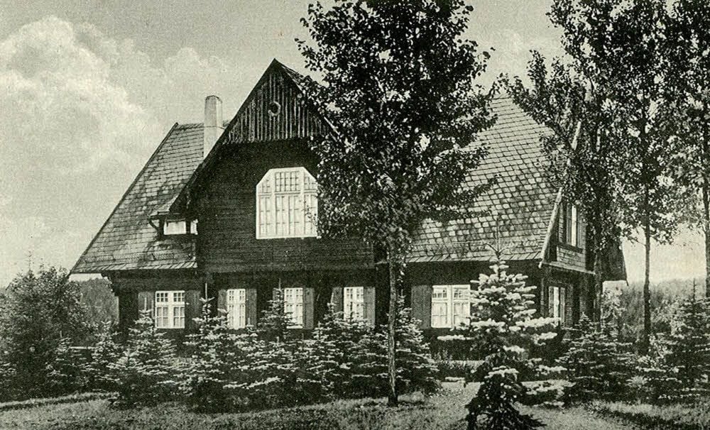 Eine historische Aufnahme des Jagdschlosses in Gorenzen