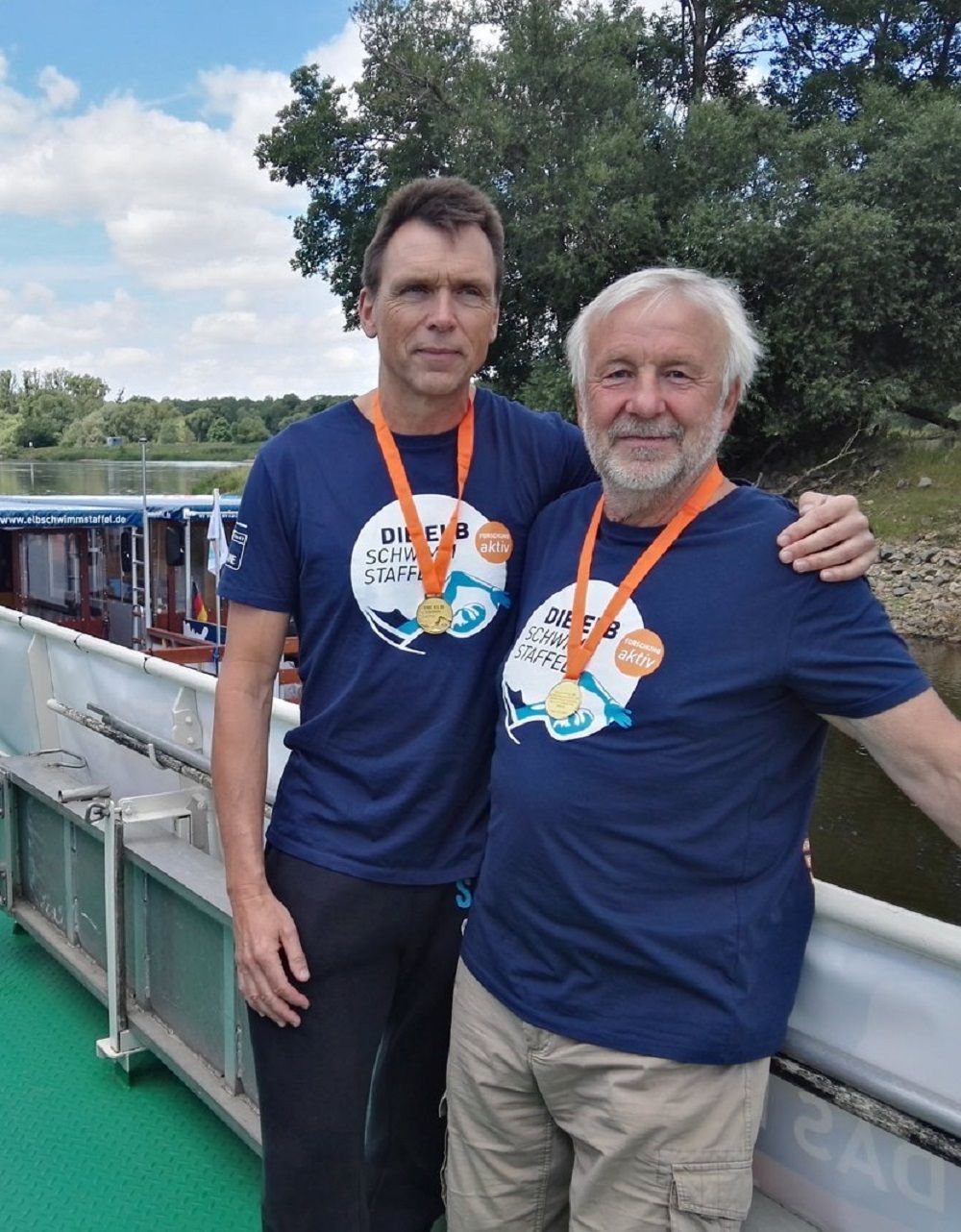 Sprung ins Wasser: Thomas Malcher (l.) und Claus-Rainer Wolter (r.)