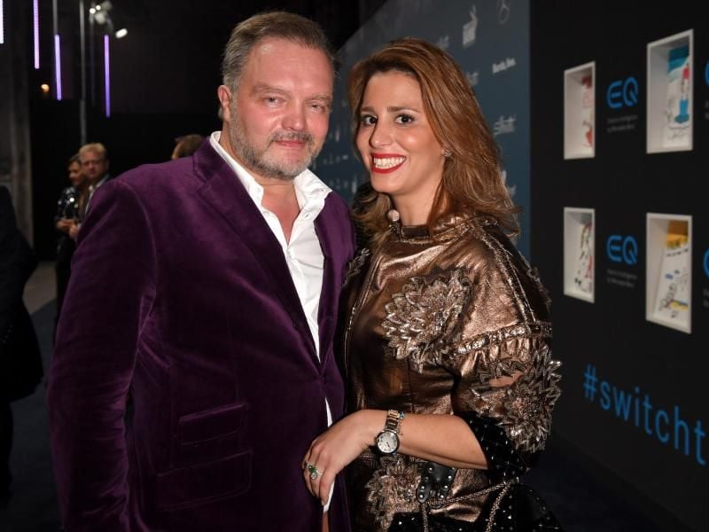 Alexander Fürst zu Schaumburg-Lippe und die Pianistin Mahkameh Navabi woll heiraten, aber nicht groß feiern - wegen Corona. Foto: Jens Kalaene/dpa