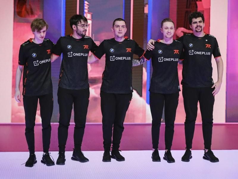 Zum ersten Platz reichte es zwar nicht, dennoch gibt es für das LEC-Team Fnatic Grund zur Freude bei der League-of-Legends-WM. Foto: Riot Games/dpa
