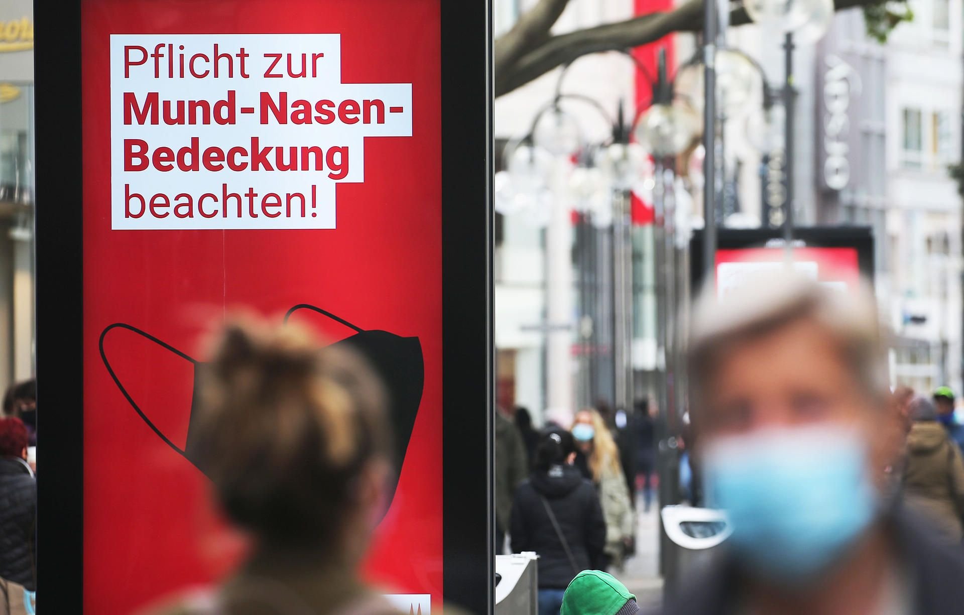 Wissenschaftler werfen Bund und Ländern eine verfehlte Politik bei der Bekämpfung der Corona-Pandemie vor.