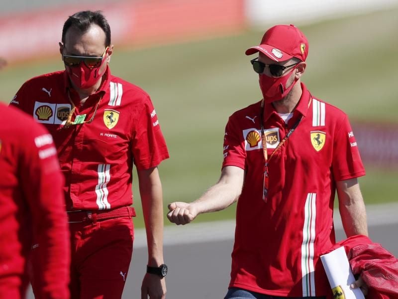 Hat es in Sachen Zukunft nicht eilig: Ferrari-Pilot Sebastian Vettel. Foto: Frank Augstein/AP/dpa