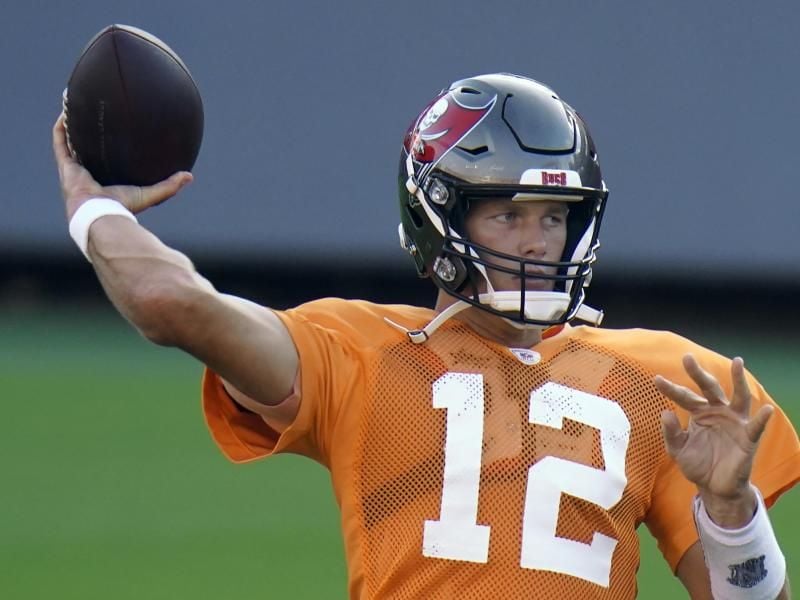Quarterback Tom Brady spielt nun für die Tampa Bay Buccaneers. Foto: Chris O'meara/AP/dpa