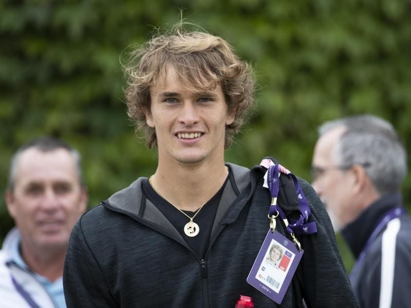 Alexander Zverev trifft zum Auftakt des Sandfplatzturniers in Hamburg auf den Chilenen Nicolas Jarry. Foto: P. Klaunzer/KEYSTONE/Archivbild