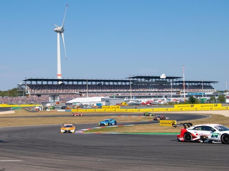 Ohne Zuschauer feiert der Lausitzring seinen 20. Geburtstag. Foto: Monika Skolimowska/dpa-Zentralbild/dpa