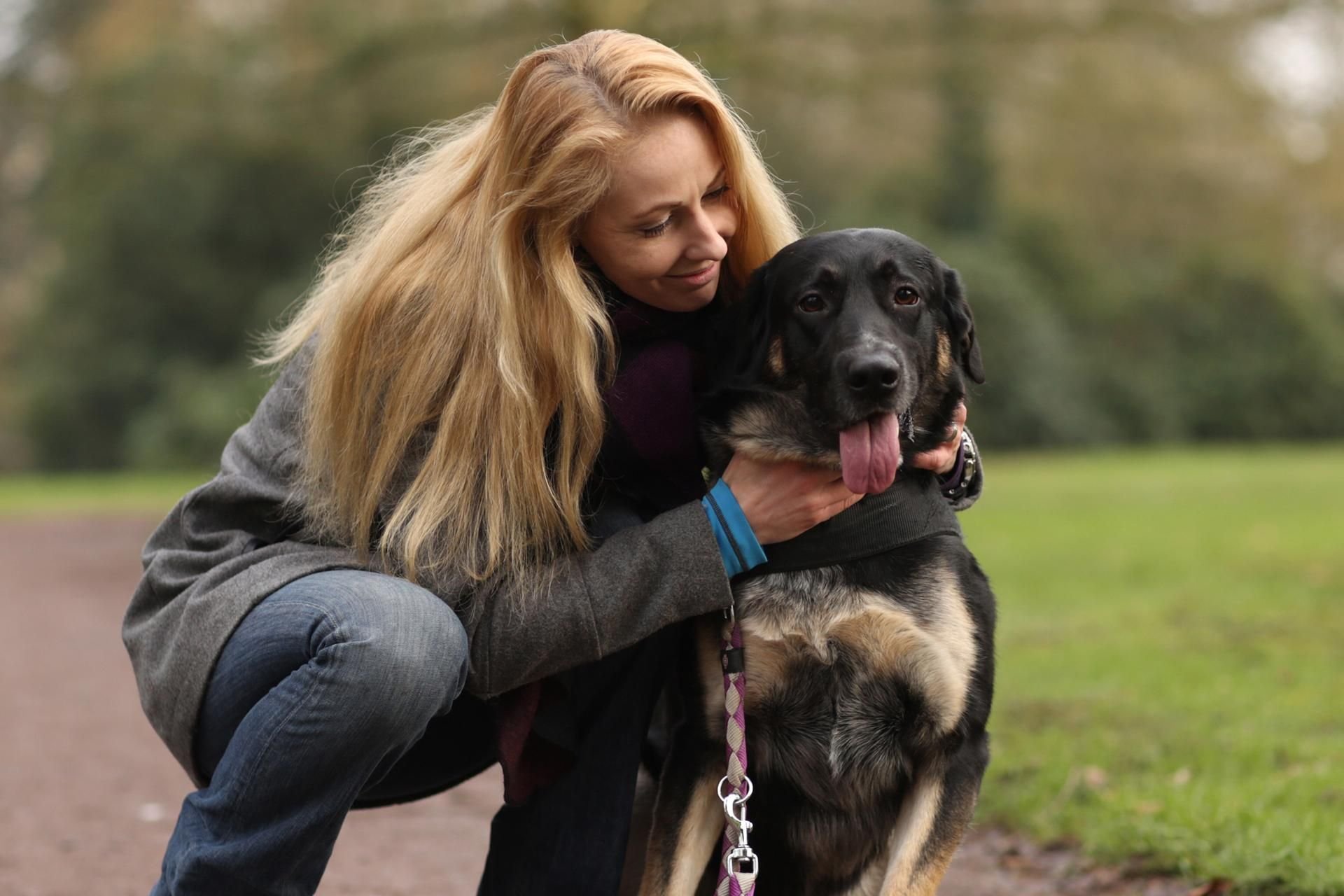 Wer einen Hund möchte, muss diesen Schritt genau überlegen. Denn man übernimmt für viele Jahre die Verantwortung für ein Lebewesen.