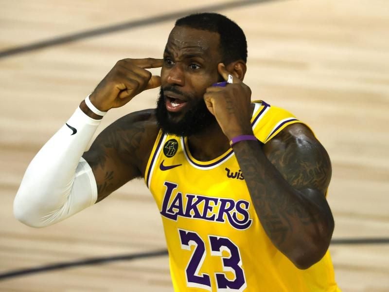 Musste mit den Los Angeles Lakers eine Pleite gegen Oklahoma hinnehmen: LeBron James. Foto: Kevin C. Cox/Pool Getty Images/AP/dpa