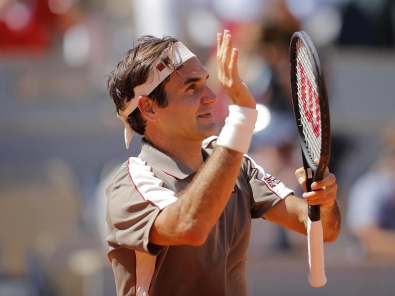 „Ich bin super zufrieden. Mir macht es großen Spaß, hier zu spielen”, sagte Federer nach seinem Sieg. Foto: Michel Euler/AP
