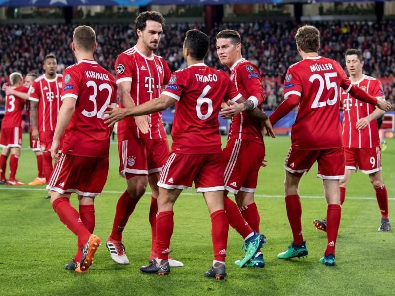 Der FC Bayern München stoppt sich irgendwann selbst - oder er wird nicht zu stoppen sein. Foto: Sven Hoppe