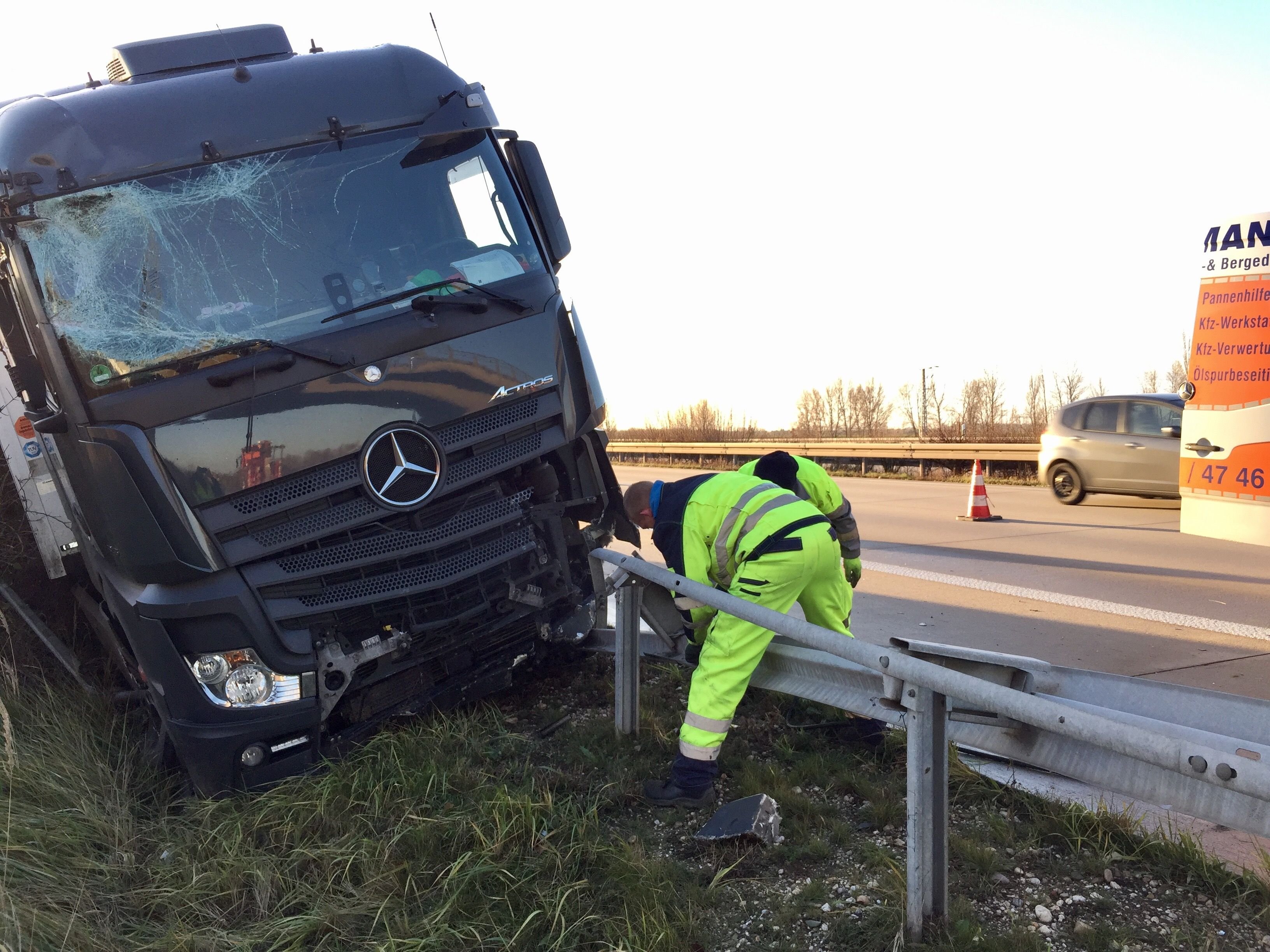 Unfall Auf Der A38: Unfall Auf Der A38: 400 Liter Diesel Aus Joghurt ...