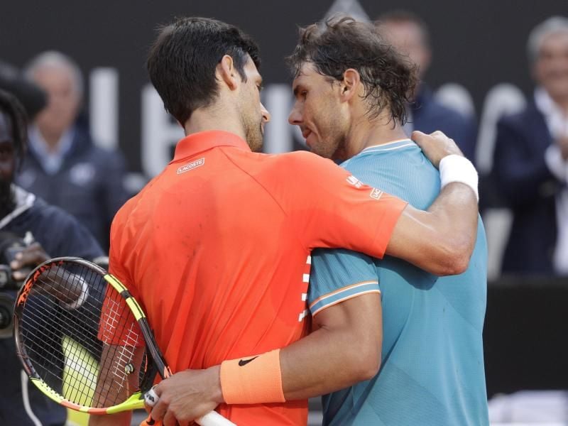 Im Herren-Endspiel der French Open stehen sich der Weltranglisten-Erste Novak Djokovic und der Roland Garros-Titelverteidiger Rafael Nadal gegenüber. Foto: Gregorio Borgia/AP/dpa