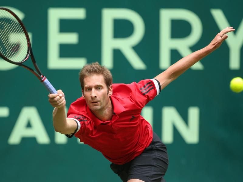 Florian Mayer besiegte in Halle/Westfalen Richard Gasquet. Foto: Friso Gentsch