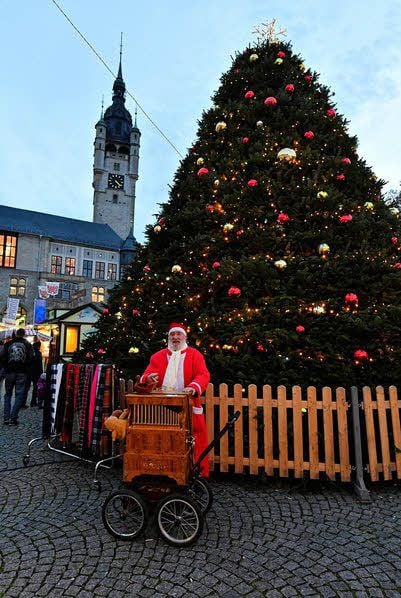 Auf dem Dessauer Weihnachtsmarkt soll es auch den Händlern gefallen.