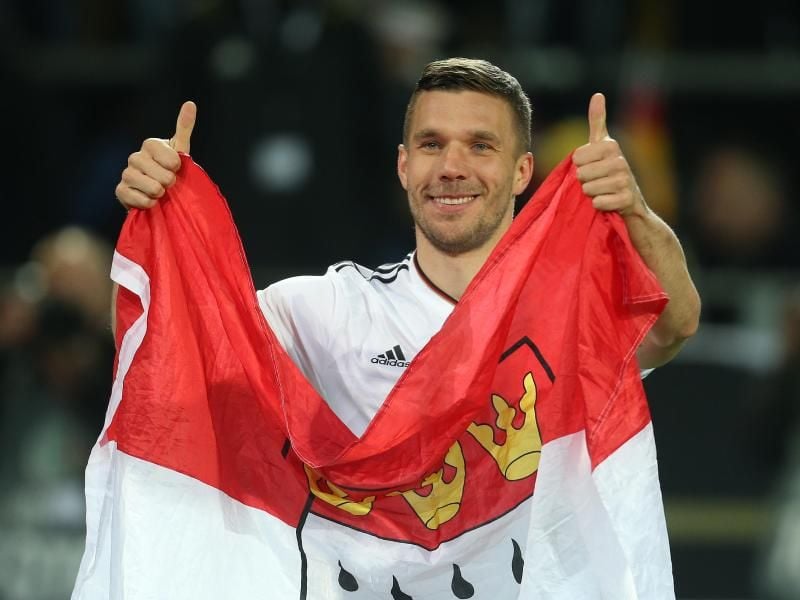 Lukas Podolski stellt sich als Botschafter für die Hauptrundenspiele der Handball-WM in Köln zur Verfügung. Foto: Ina Fassbender