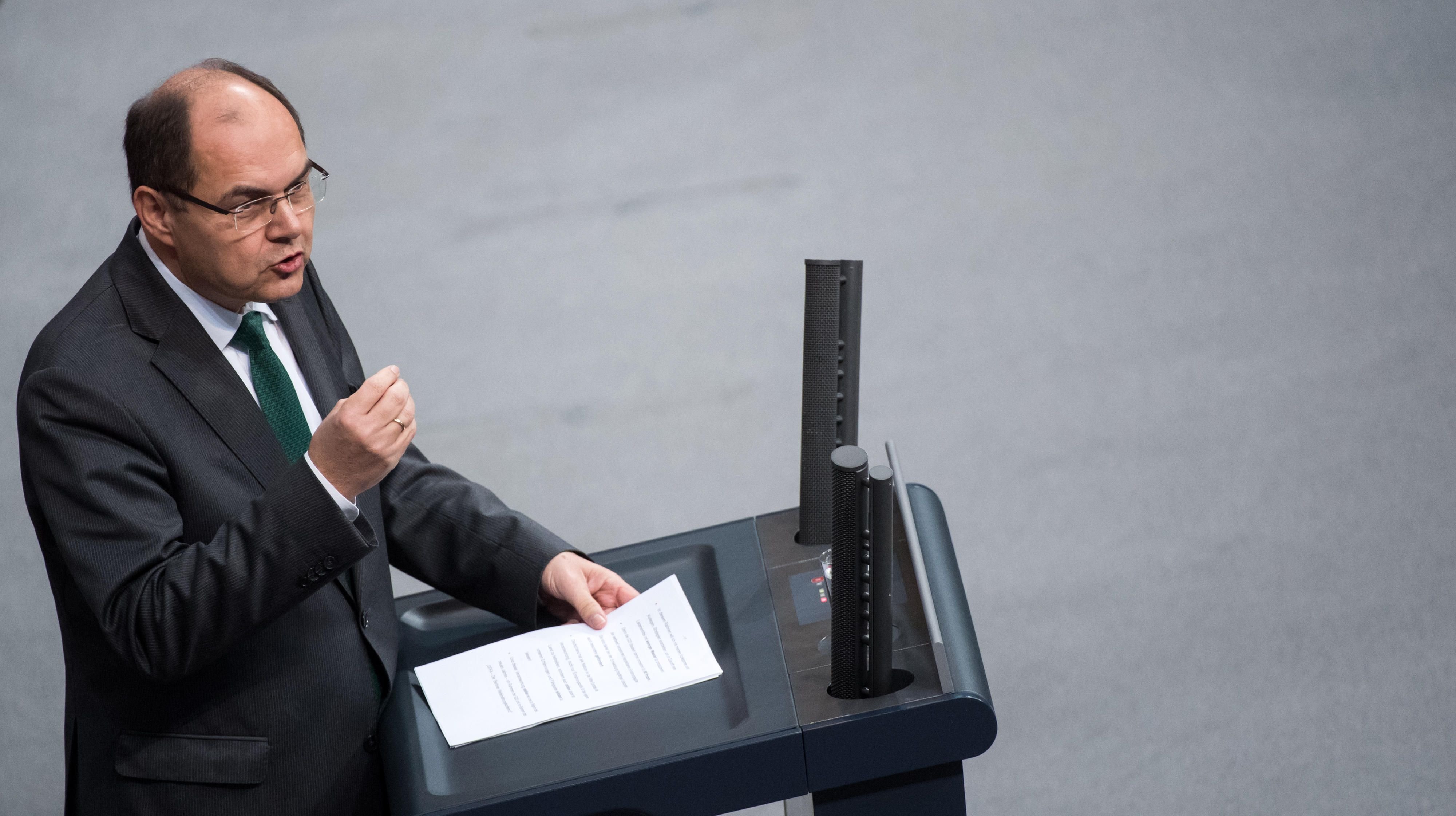 Bundesernährungsminister Christian Schmidt (CSU) bei einer Rede im Bundestag.