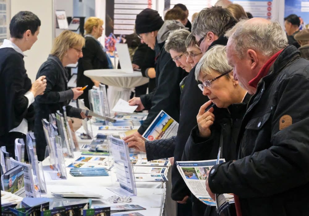 Am Stand von Vetter-Touristik informierten sich die Messebesucher beispielsweise über Kurreisen nach Polen.