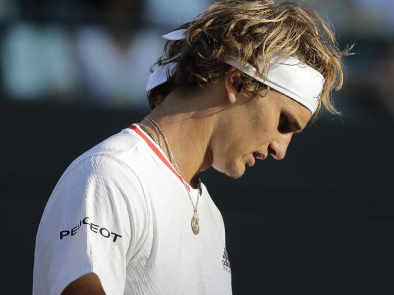 Alexander Zverev wer nach seinem Aus in Wimbledon sehr enttäuscht. Foto: Ben Curtis/AP