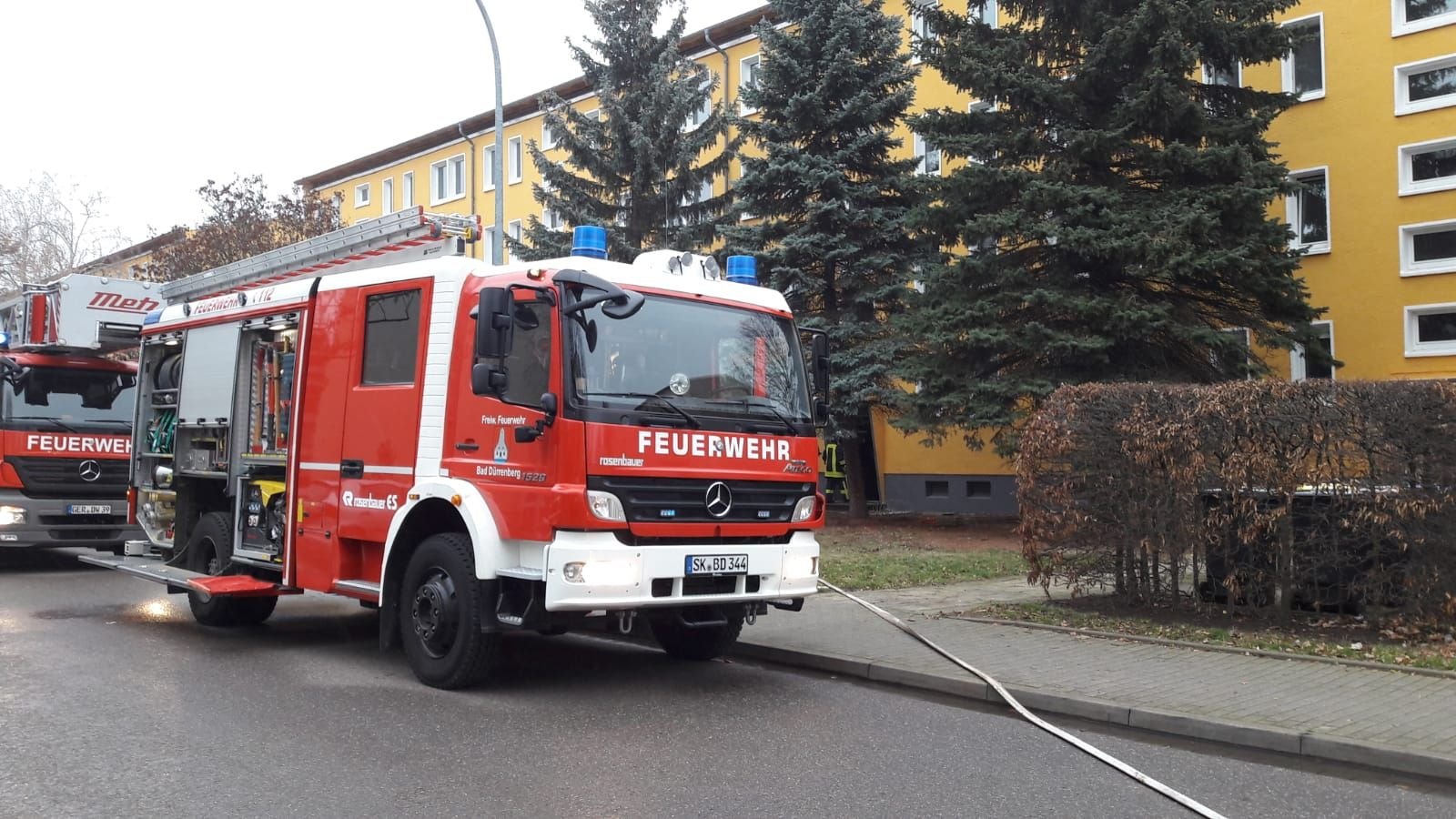 Ein Großaufgebot von Rettungsfahrzeugen war vor Ort.