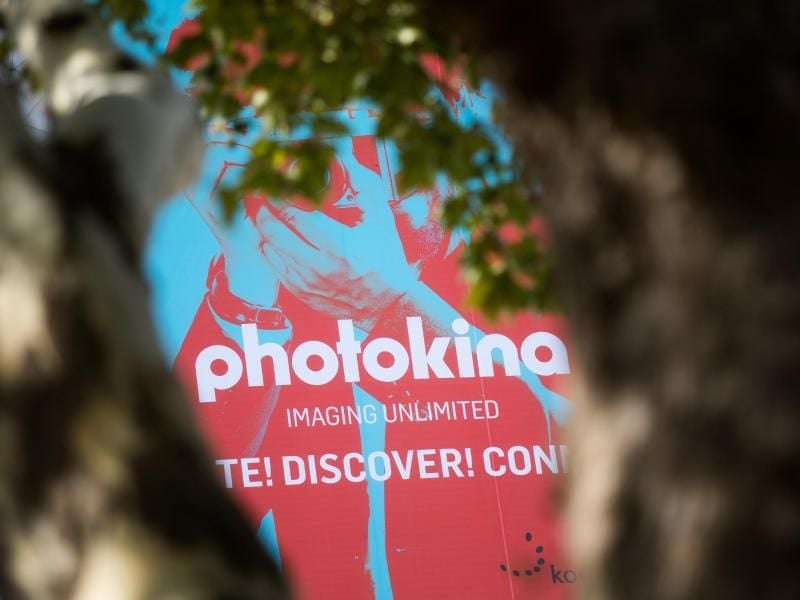 Zur weltgrößten Fotomesse Photokina werden 812 Aussteller aus 66 Ländern erwartet. Foto: Rolf Vennenbernd