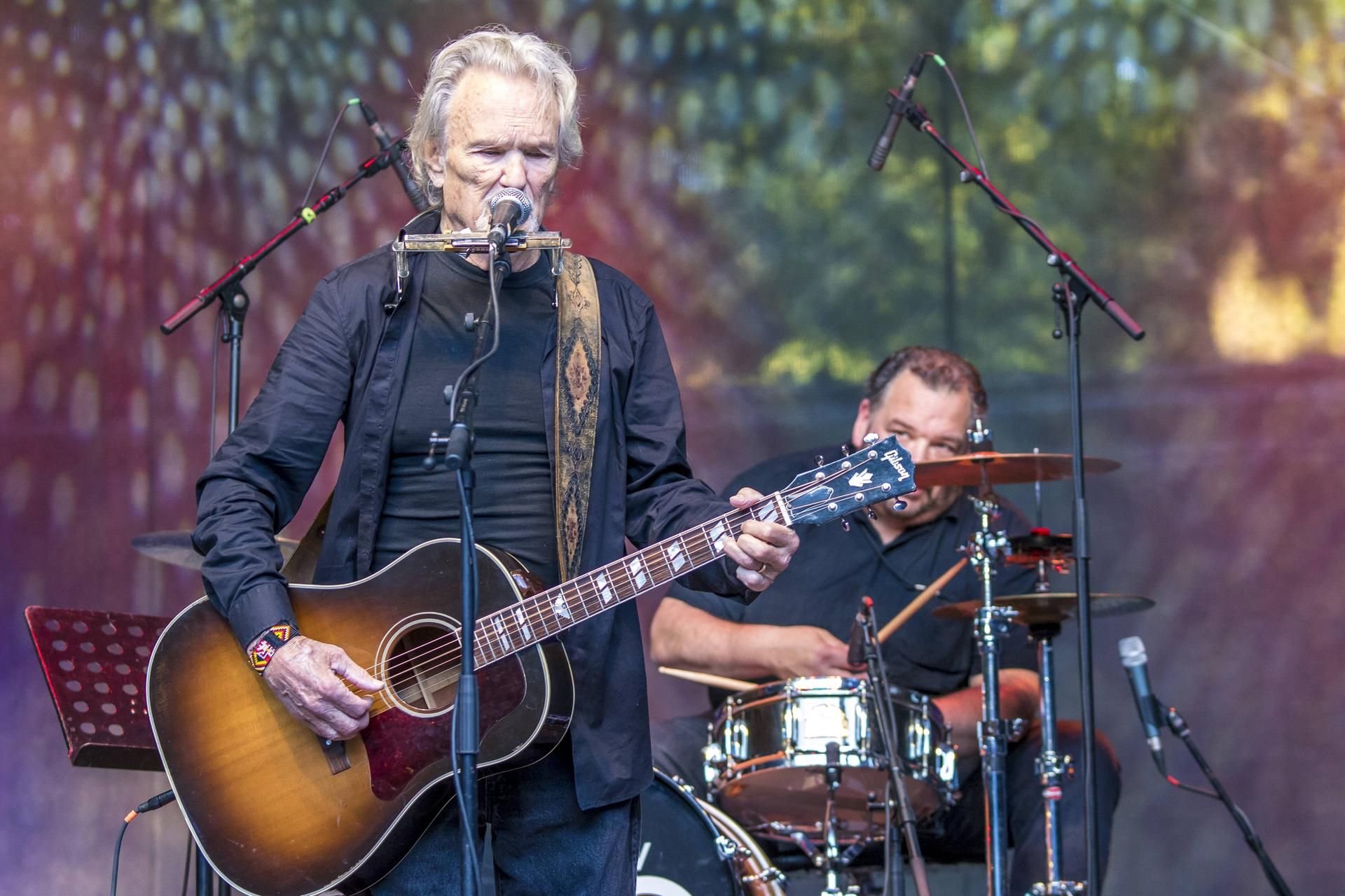 Kris Kristofferson auf der Parkbühne im Clara Zetkin Park in Leipzig.