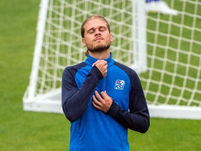 Durch die WM in kurzer Zeit zum Social-Media-Star, das muss man erstmal verdauen: Rurik Gislason bleibt entspannt. Foto: Maximilian Haupt