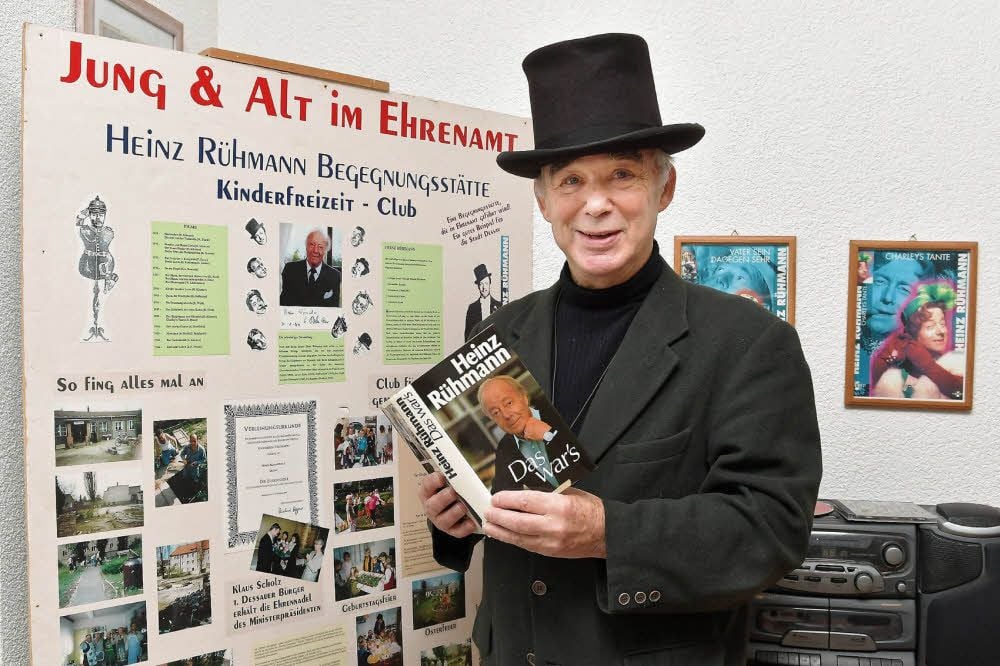 Klaus Scholz in seinem Element als Filmlegende Heinz Rühmann.
