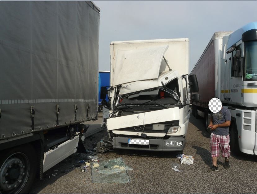Am Samstagvormittag ist es auf dem Rastplatz „Börde Süd" zu einem Unfall mit mehreren Verletzten gekommen.