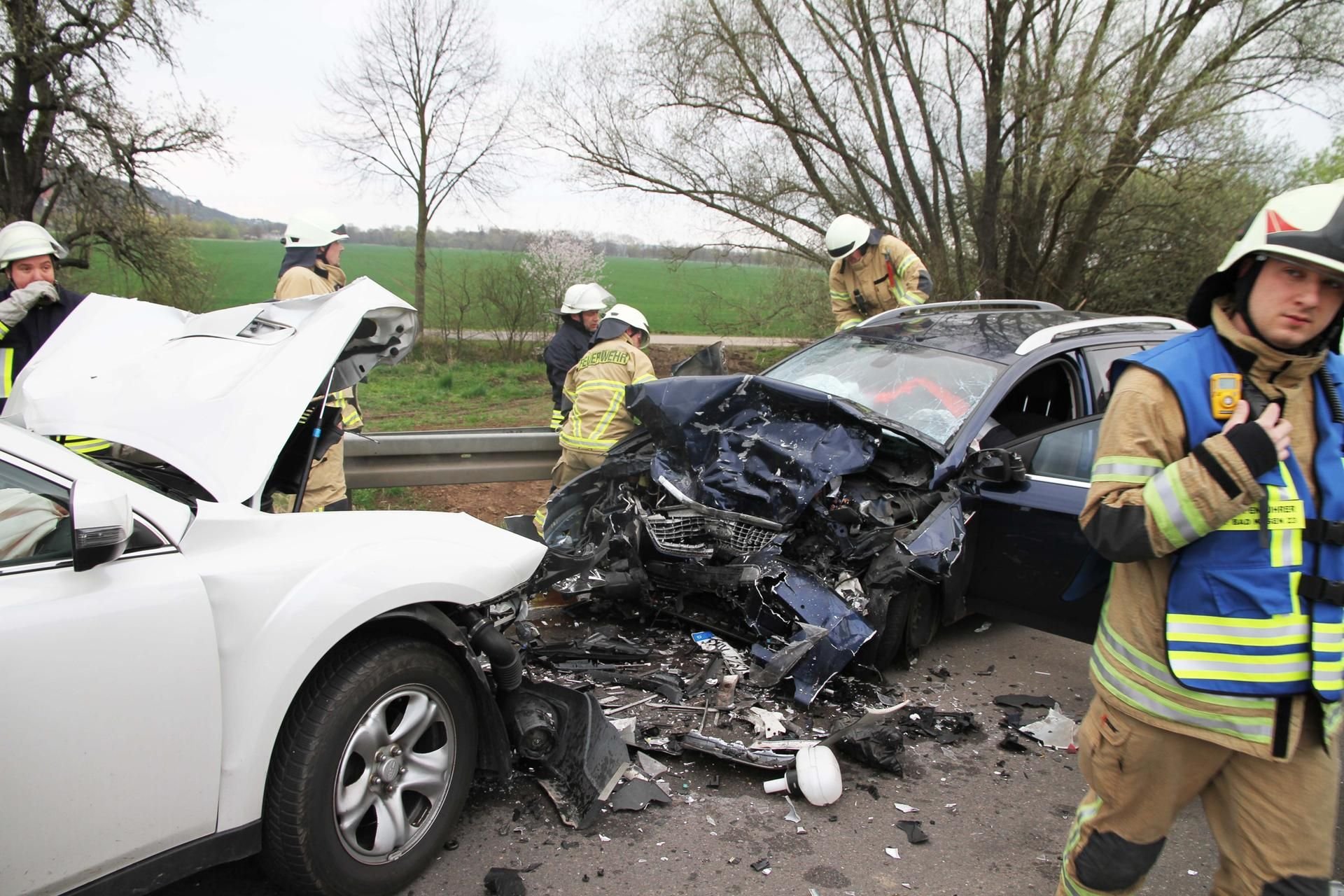 Schwerer Unfall Auf B180: Schwerer Unfall Auf B180: Update: 54-Jährige ...