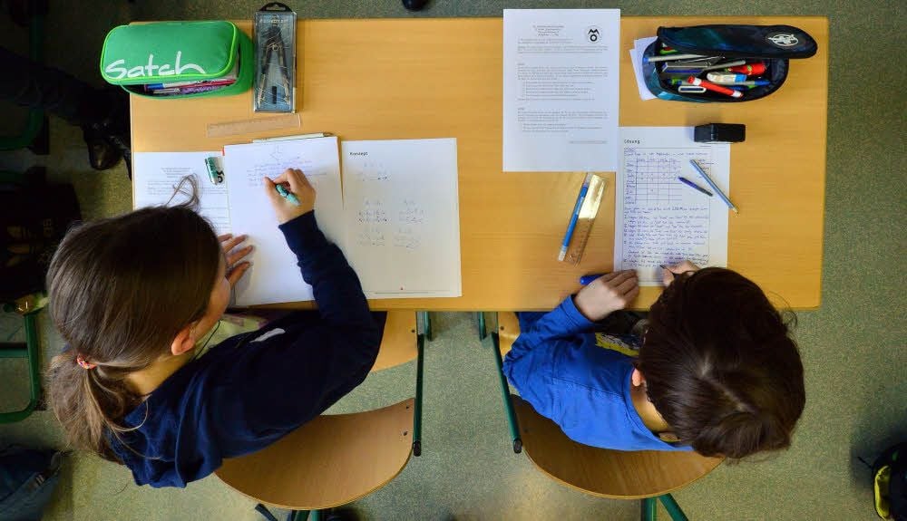 Kinder in einer Grundschule. (Symbolbild)
