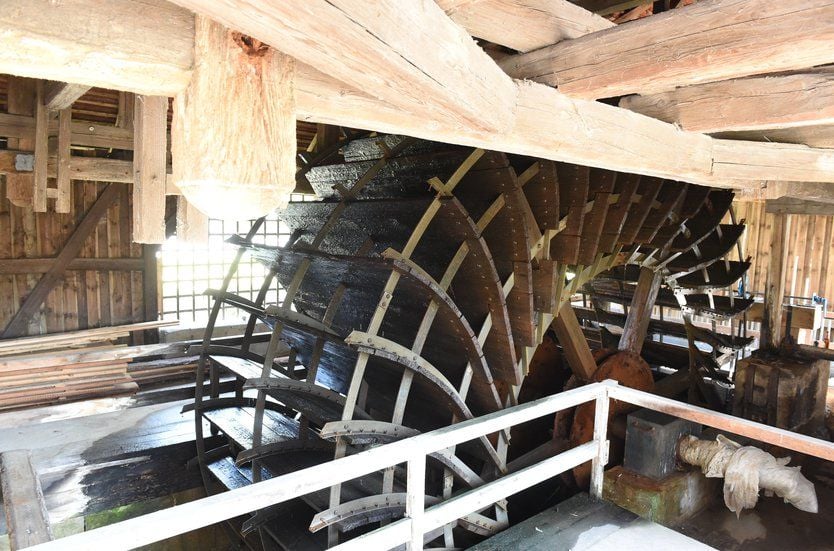 Zuppinger Wasserrad auf der Radinsel in Bad Kösen
