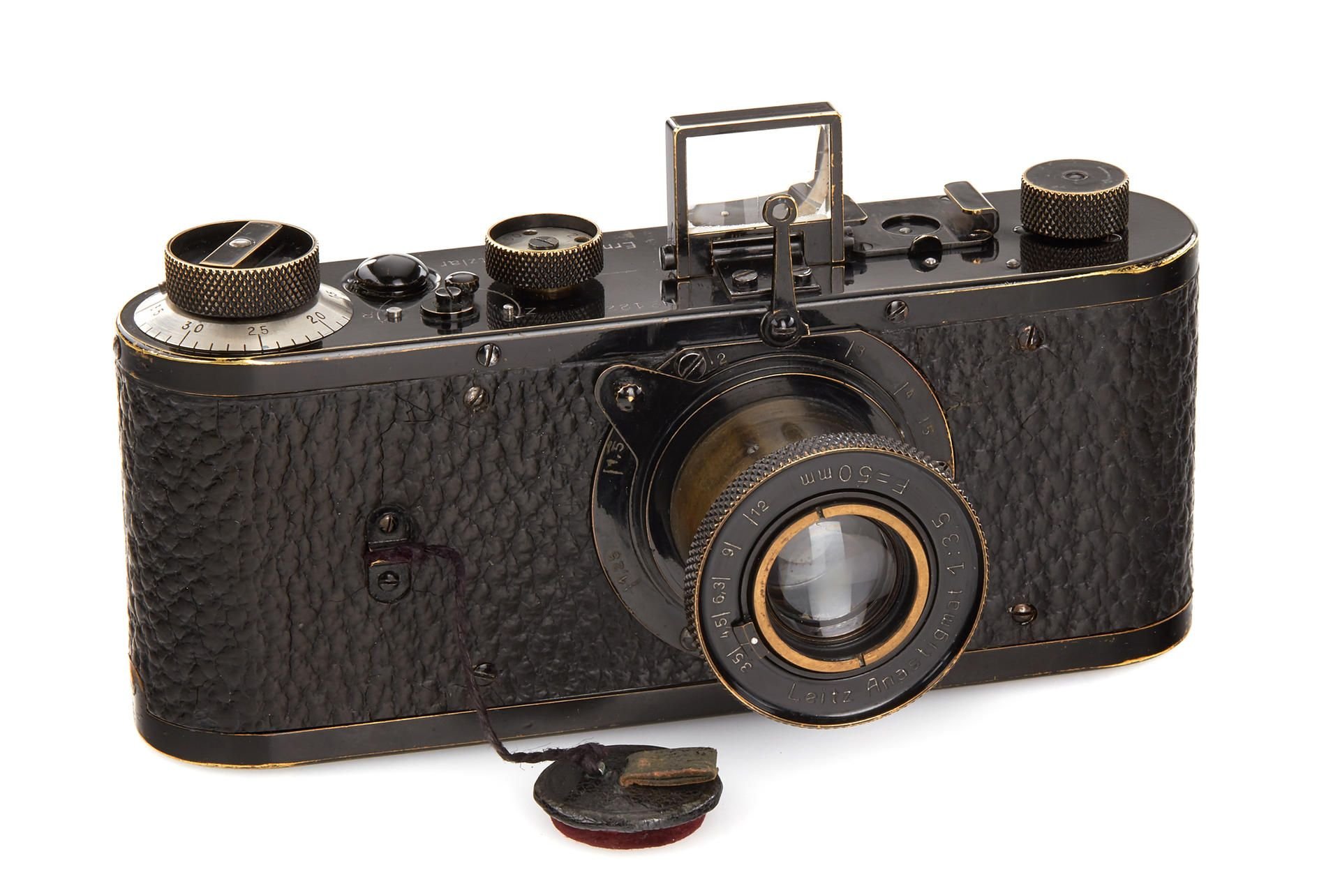 Ein Leica-Fotoapparat aus dem Jahr 1923 hat bei einer Auktion einen Rekordpreis von 2,4 Mio. Euro erzielt.