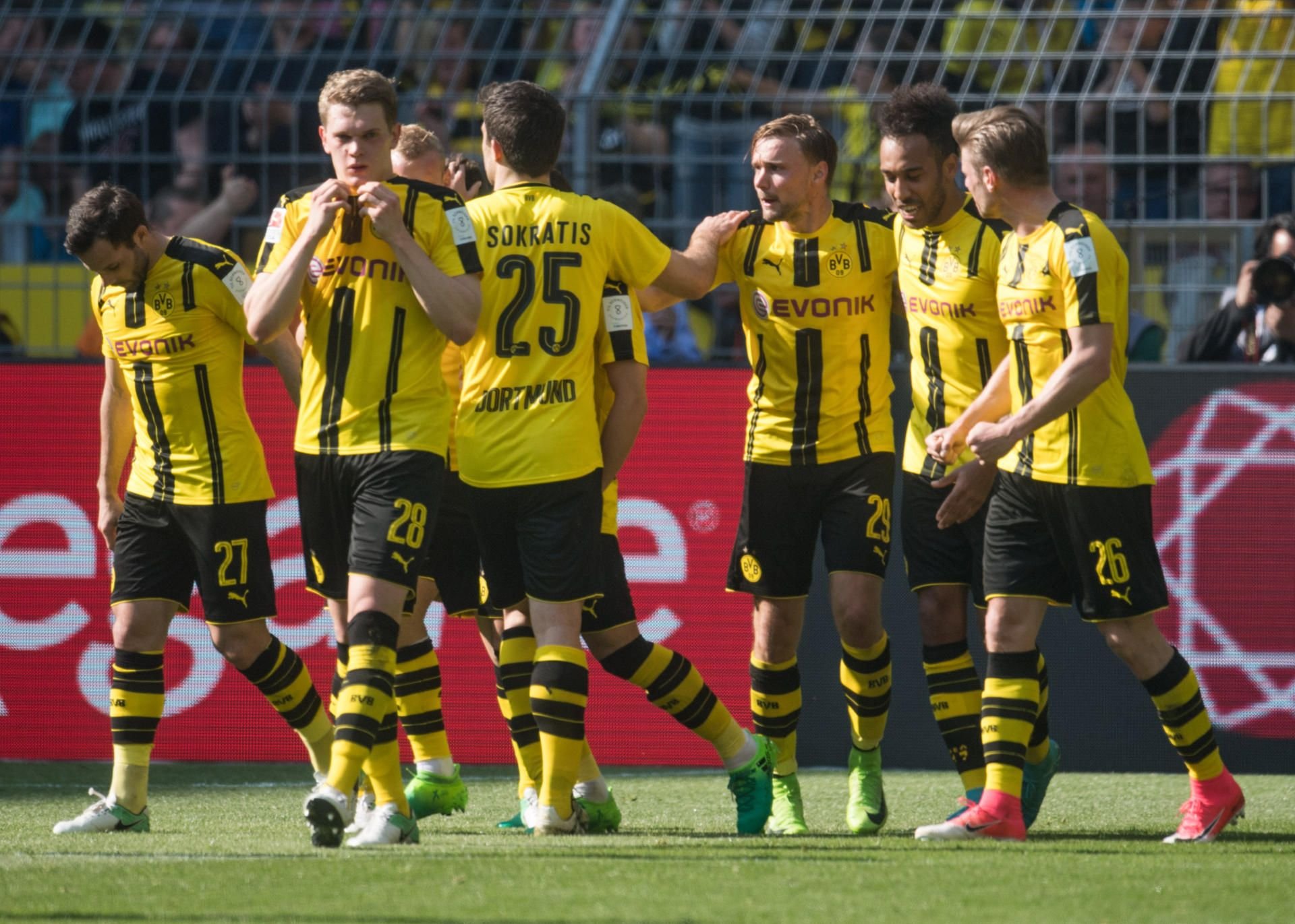 Borussia Dortmund kann am 33. Spieltag den Einzug in die Champions League perfekt machen.