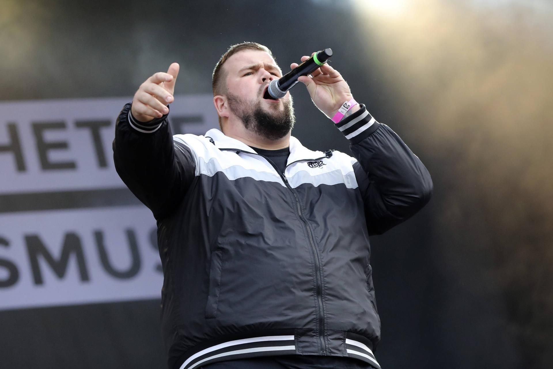 Sänger Jan „Monchi“ Gorkow beim Konzert „Wir sind mehr“ in Chemnitz