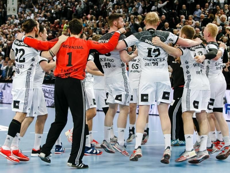 Im Viertelfinale der Champions League trifft der THW Kiel auf Titelverteidiger HC Vardar. Foto: Frank Molter