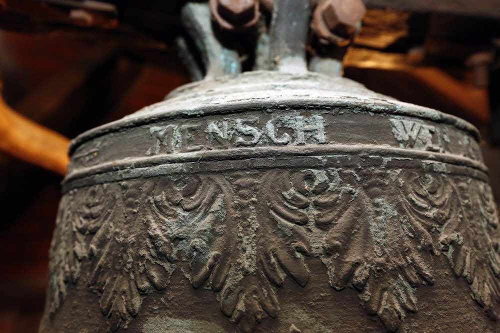 Die Glocke beeindruckt auch im Detail.