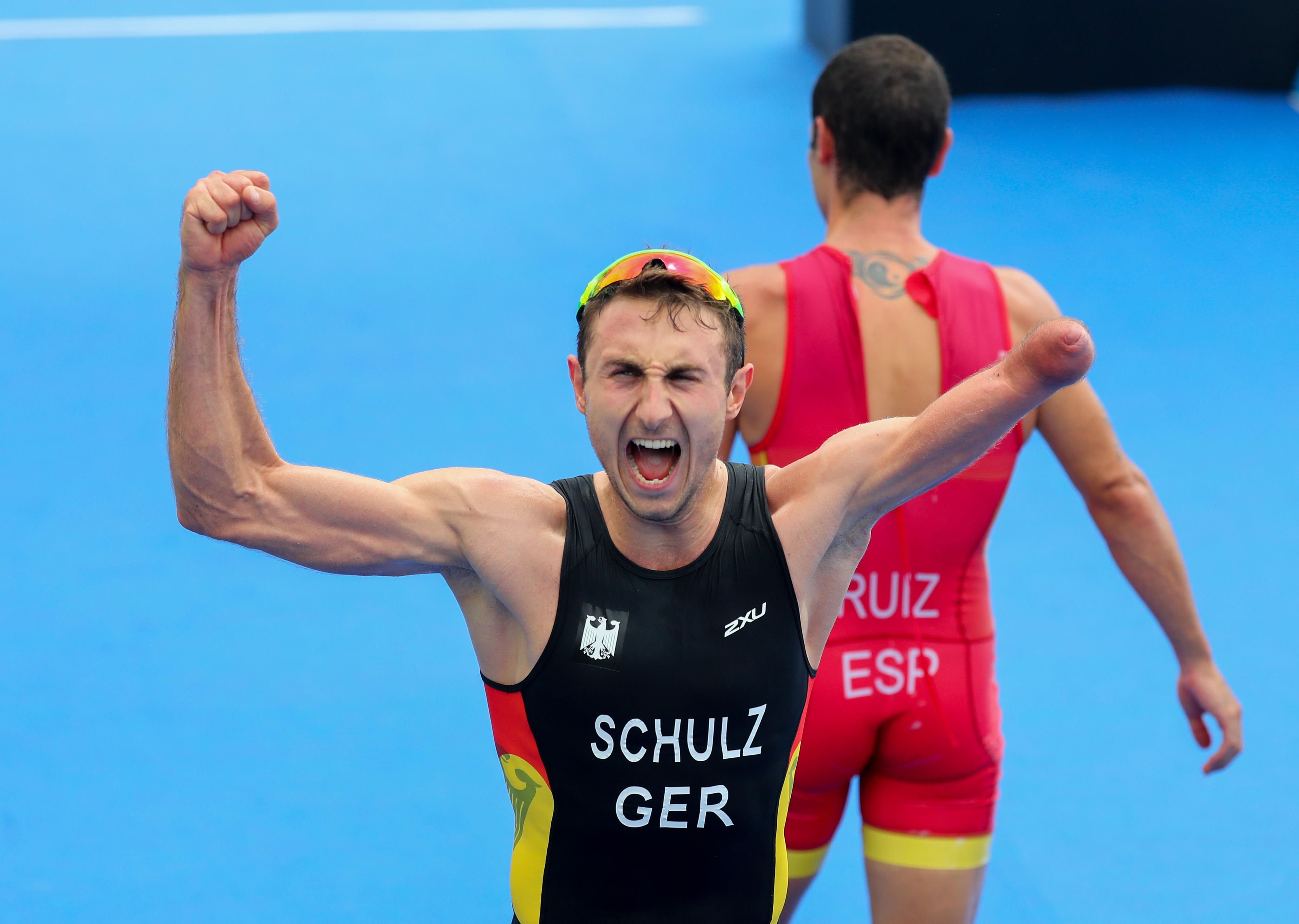 Martin Schulz gewinnt In Rio im Trathlon erstes Paralympics-Gold in der Disziplin.