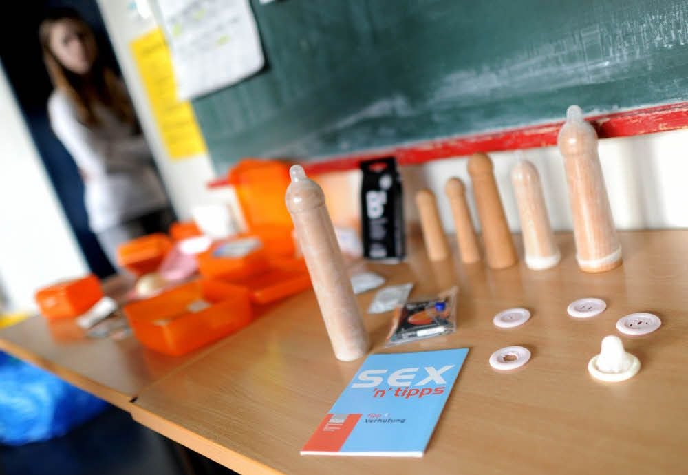 Sexualerziehung für minderjährige Flüchtlinge: Für Jugendarbeiter ist das häufig ein heikles Unterfangen.