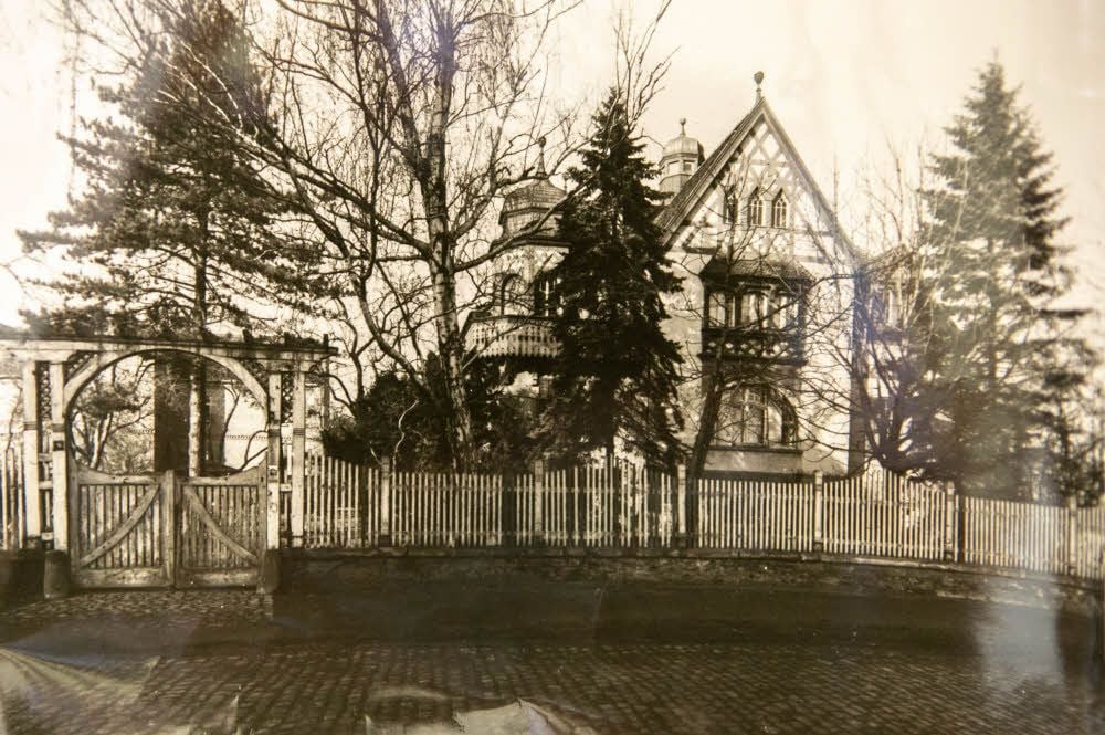 Ein historisches Foto der Villa