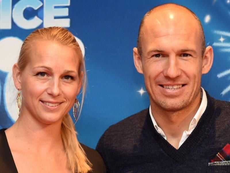Arjen Robben und seine Frau Bernadien Eillert. Foto: Tobias Hase/dpa
