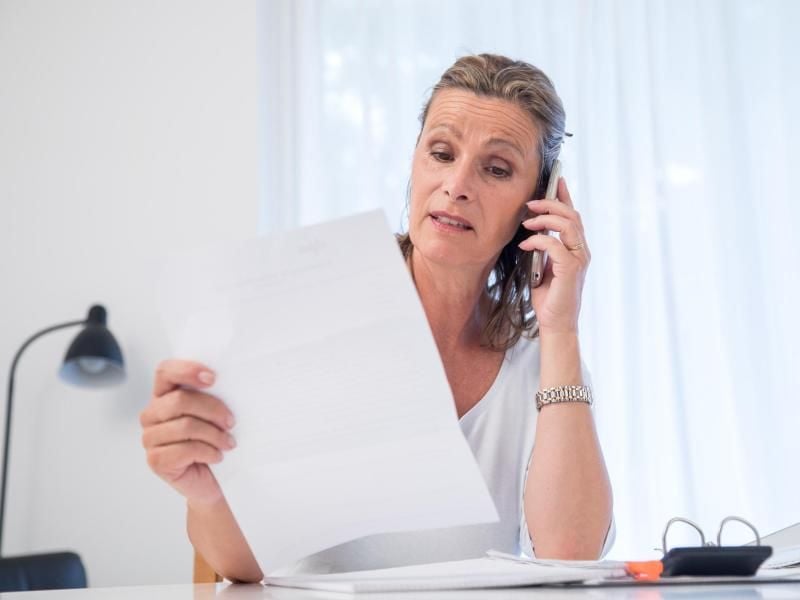Bei manchen Fragen hilft nur ein Anwalt. Manchmal reicht auch ein Anruf bei einer telefonischen Rechtsberatung. Foto: Christin Klose
