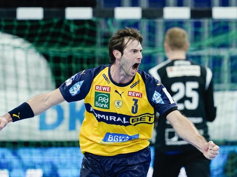 Uwe Gensheimer verteidigte mit den Rhein-Neckar Löwen die Tabellenführung der Handball-Bundesliga. Foto: Uwe Anspach/dpa