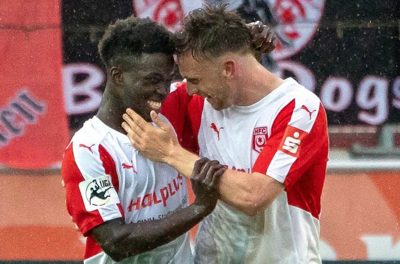 Noch ist offen, ob Vincent-Louis Stenzel (rechts) und Braydon Manu auch in der kommenden Saison Teamkollegen beim HFC sind.